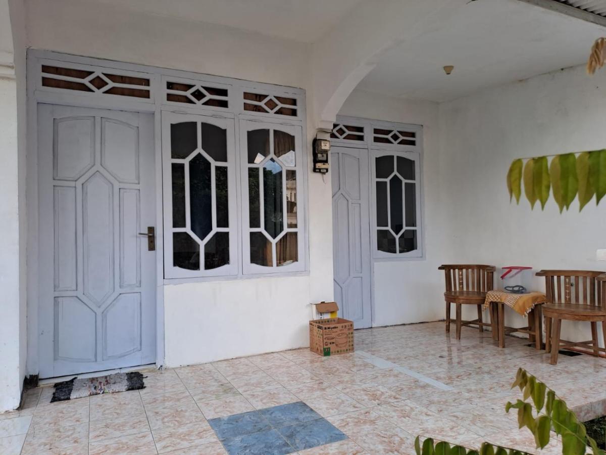 Indo Homestay Malang Luaran gambar